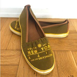 Tory Burch Women's Green Canvas Sneaker Size 7